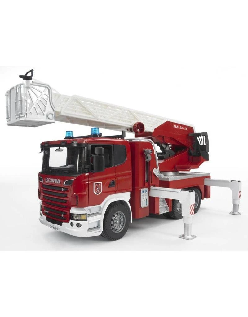 Bruder 3590 - Scania Brandweer Ladderwagen Met Waterpomp, Licht & Geluid 3 Bruder 3590 - Scania Brandweer Ladderwagen Met Waterpomp, Licht & Geluid