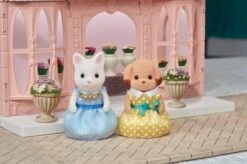 Sylvanian Families (UA) Sylvanian Families, Town Series - Verkleedset (blauw&geel) 6 Sylvanian Families (UA) Sylvanian Families, Town Series - Verkleedset (blauw&geel) -Speelgoed Promotie sylvanian families ua sylvanian families town seri 16