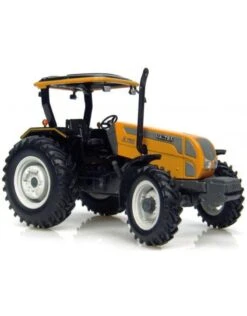 Universal Hobbies Valtra A750 1:32